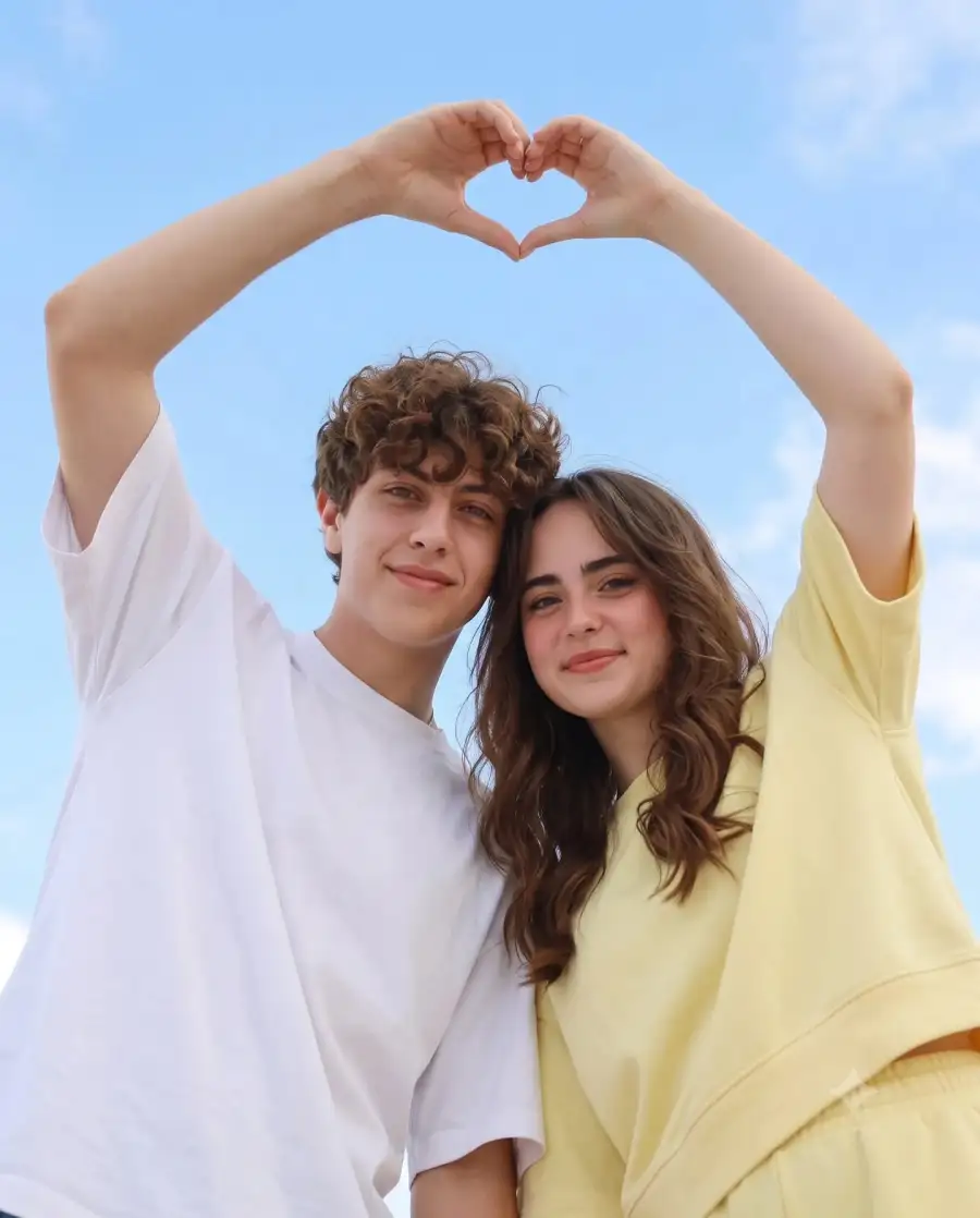 Low Angle Chatgpt Couple Ai Photo Editing Prompts Low Angle Chatgpt Couple Ai Photo Editing Prompts - AI photo editing prompt image